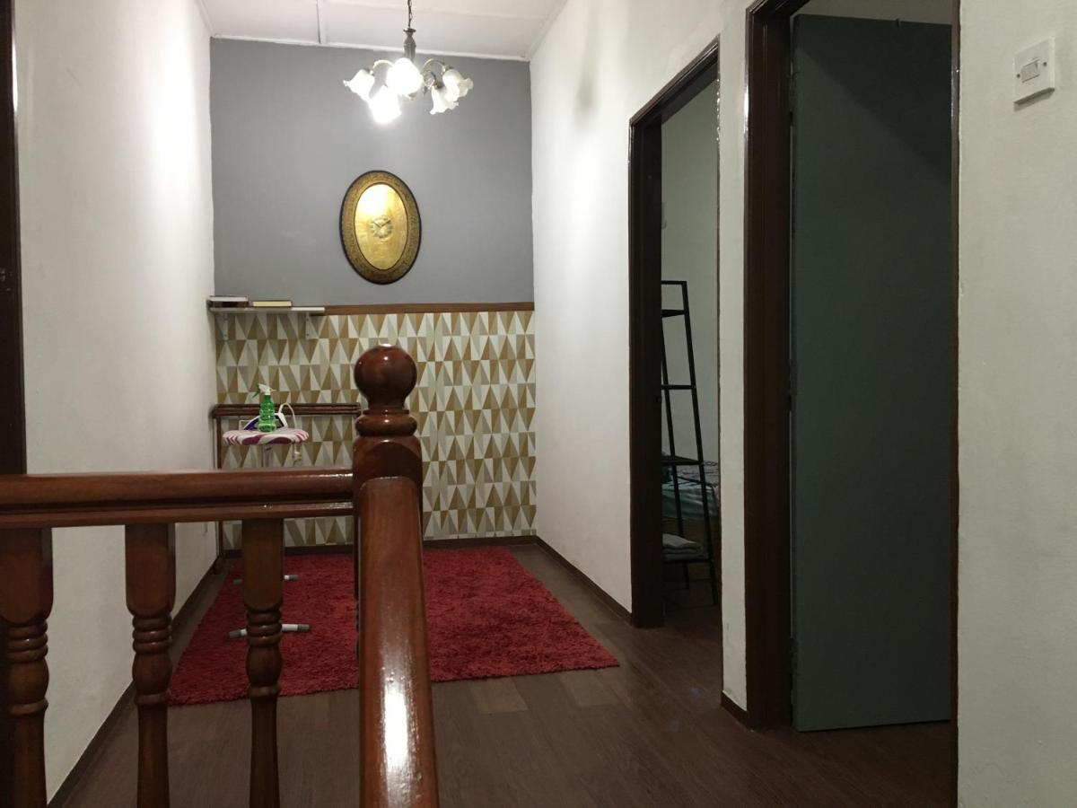 Rb Double Storey Bandar Tasik Selatan Homestay Kuala Lumpur Exterior photo